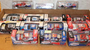 lot 72 image: Track Cars 164 Scale - Richmond International Raceway by Action Racing Lot - NIB