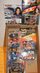 lot 74 image: Hot Wheels - 164 Scale Cars Lot - NIB