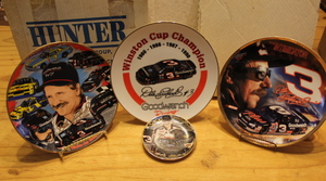 lot 85 image: Dale Earnhardt Collectible Plates