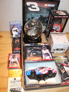 lot 88 image: Dale Earnhardt Oddities Lot #1