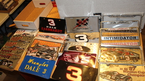 lot 92 image: Dale Earnhardt License Plate Lot