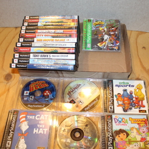 lot 136 image: Play Station 2 and Play Station Games - Non-Sports Related