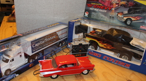 lot 155 image: Remote Control Cars  132 Scale TractorTrailers
