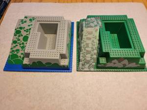 lot 149B image: Lego #2552 Raised Base Plates