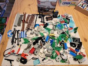 lot 150 image: Lego Accessories (Large Amount) Lot