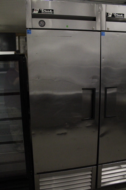 lot 24 image: True Refrigerator