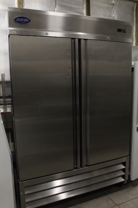 lot 36 image: Double Door Freezer