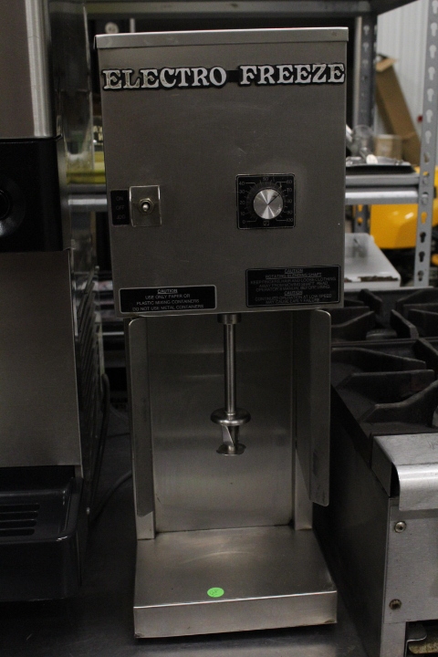 lot 68 image: Electro Freeze Blizzard Blender