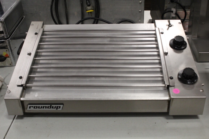 lot 76 image: Roundup Hot Dog Corral