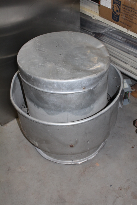 lot 89 image: Exhaust fan