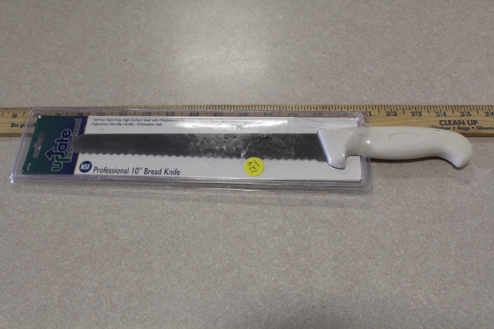 lot 124 image: Professional 10 Bread Knife - NEW