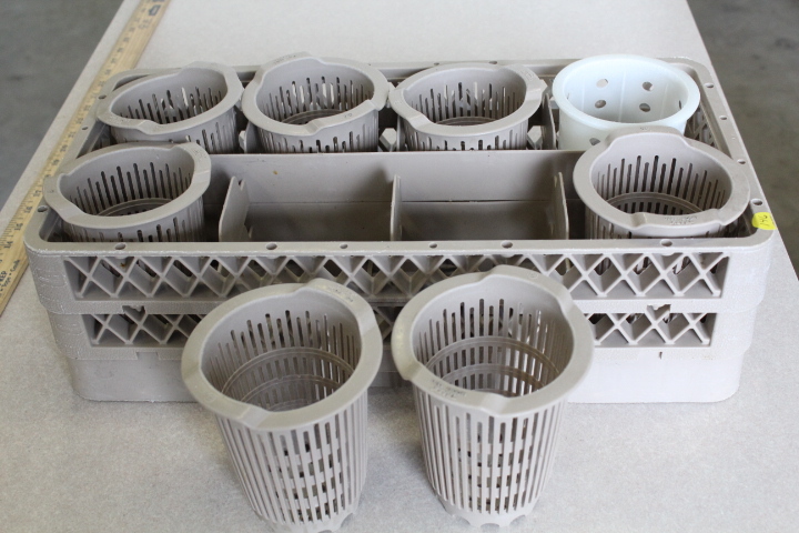 lot 146 image: Dishwasher rack