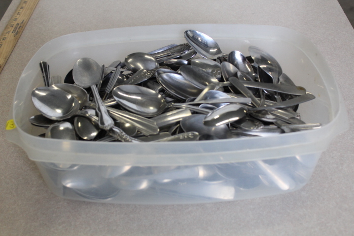 lot 147 image: Spoon Lot