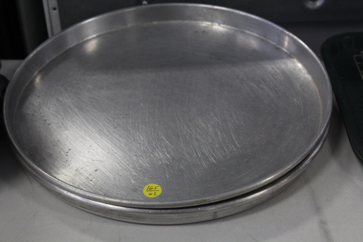 lot 165 image: Aluminum tray pan