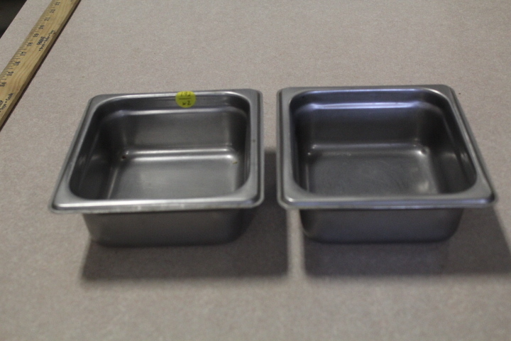 lot 192 image: 16 x 2.5 deep insert pans