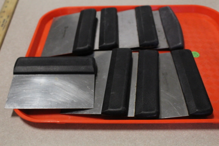 lot 206 image: Dough cutters  Scrapers
