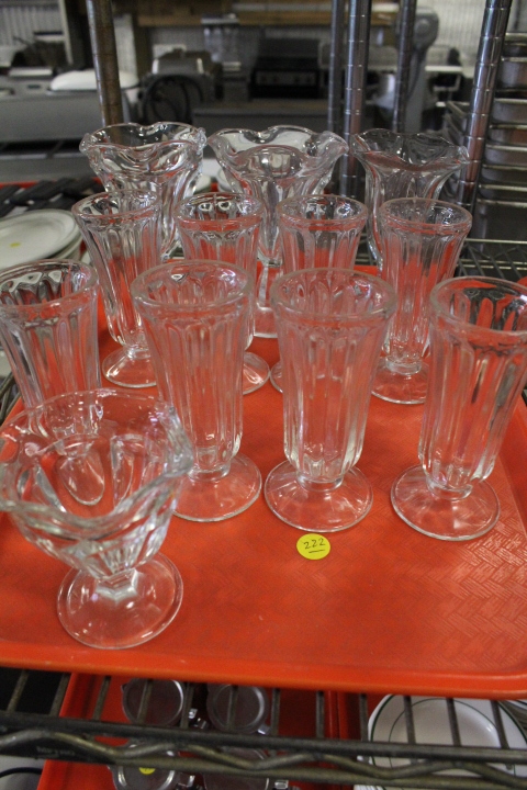 lot 222 image: Ice Cream  dessert glassware