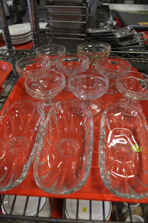 lot 223 image: Ice Cream  dessert glassware