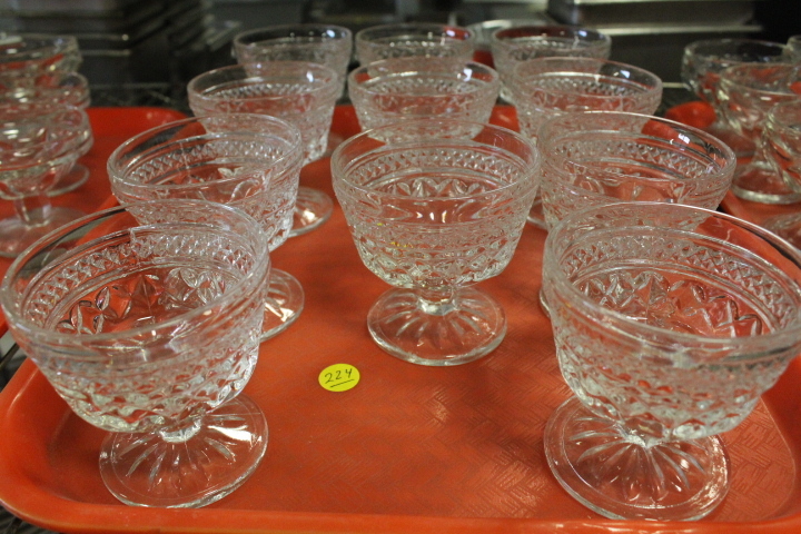 lot 224 image: Ice Cream  dessert glassware