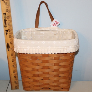 lot 42 image: Longaberger Basket - 1987  (FR)