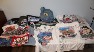 lot 50A image: Nascar & Winston Cup Racing T-Shirts (Large)  (FR)