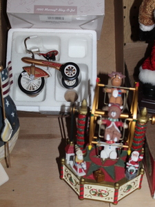 lot 133 image: Snowman Metal Candle and Hallmark Sidewalk Cruisers Collection (NIB) Lot  (Garage)