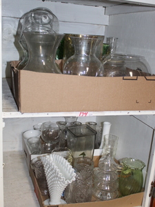 lot 174 image: Vases  (Garage)
