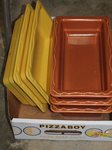 lot 207 image: PanAramics Buffet Pans #3  (Garage)