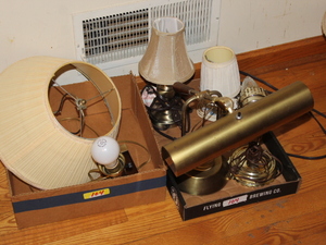 lot 104 image: DeskSmall Lights Lot  (LR)