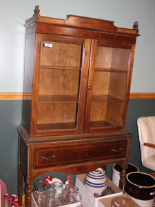 lot 14 image: Vintage Dining Room Hutch  (DR)