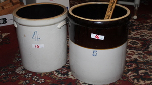 lot 16 image: Crocks  (DR)