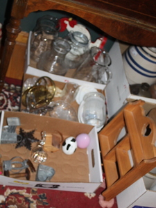 lot 97 image: Decoration Items #3  (DR)