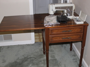 lot 10 image: Sewing Machine - Cabinet Type  (MB)