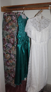 lot 69 image: Womens Formal Dresses and 2 Hanging Garment Bags Lot  (BR2)