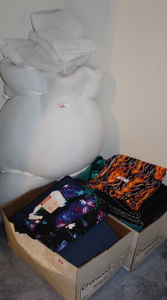 lot 66 image: Remnants of Material and Craft Foam Stuffing Lot  (BR1)