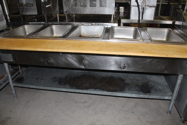 lot 24 image: Eagle 5 well steam table