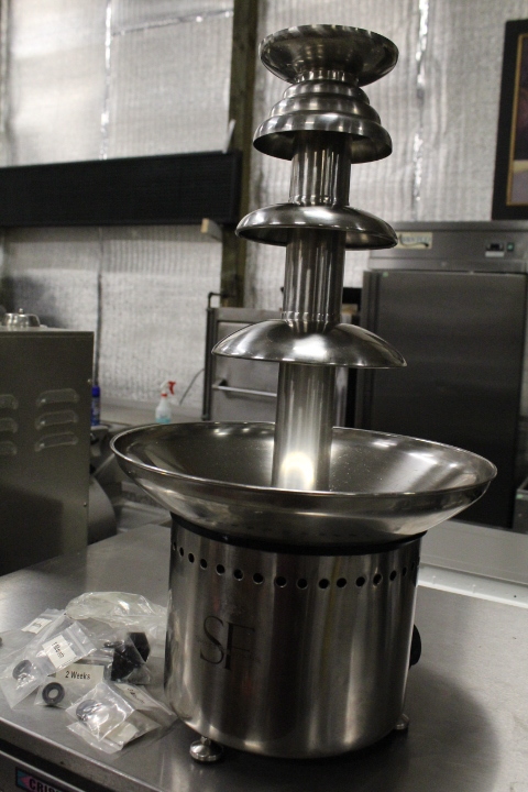 lot 34 image: Chocolate fountain