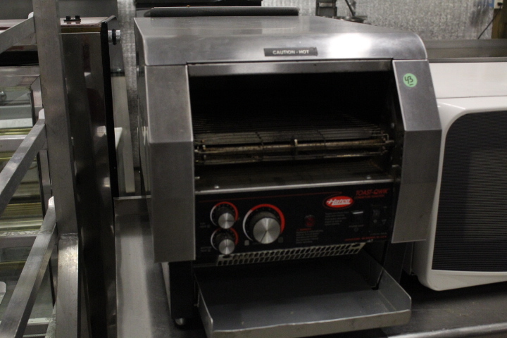 lot 43 image: Hatco Toast-Qwik conveyor toaster