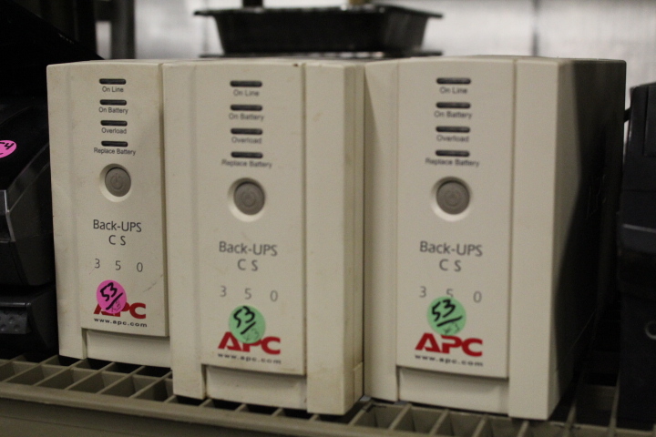 lot 53 image: Battery Backup Surge Protectors