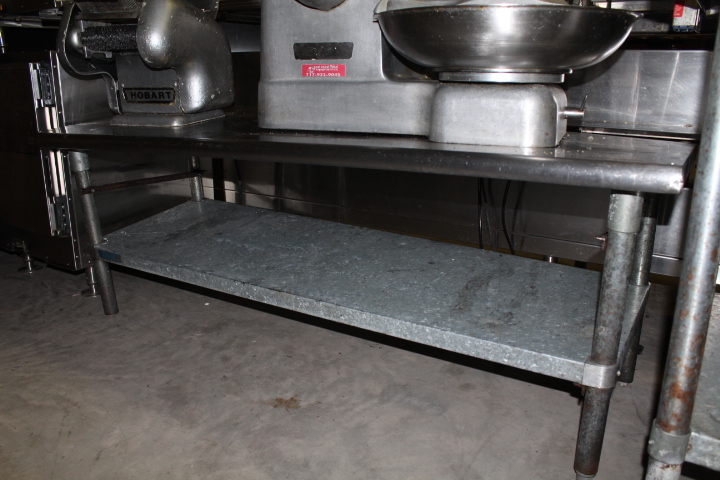lot 65 image: Equipment stand