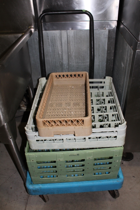 lot 79 image: Dish rack CART w racks