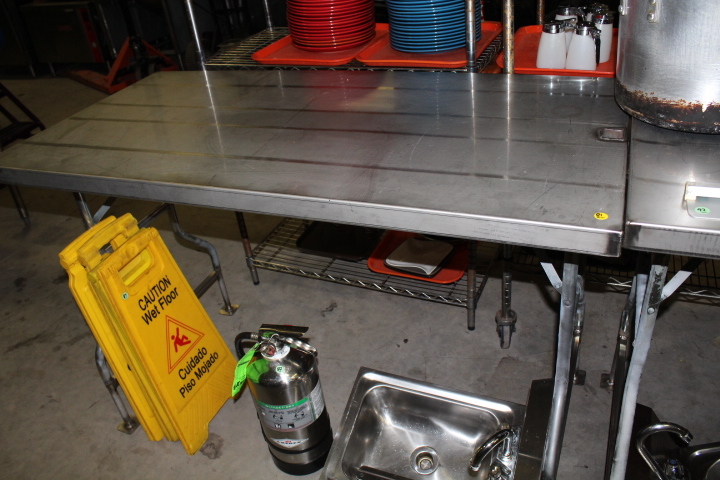 lot 81 image: Stainless steel work tables - folding
