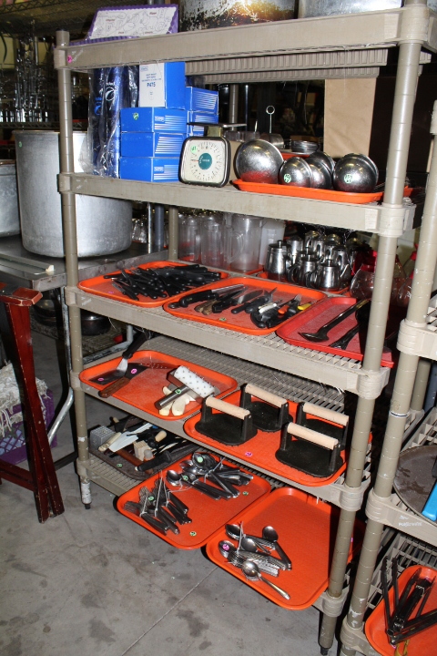 lot 81C image: Metro shelf