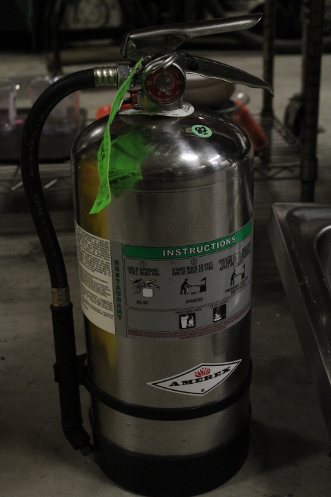 lot 82 image: K fire extinguisher