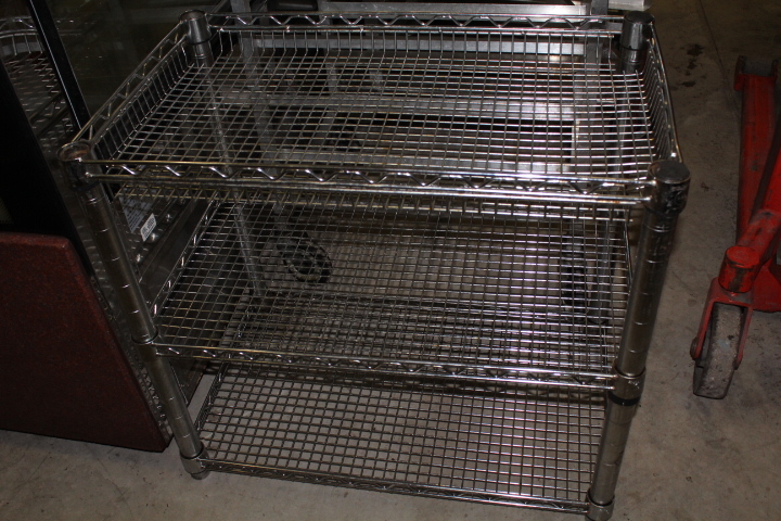 lot 107 image: 3 tier shelf