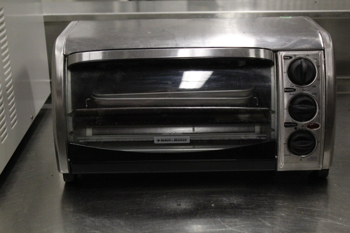 lot 109 image: toast-r-oven