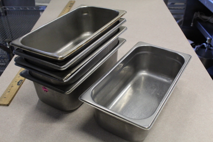 lot 136 image: 13 size insert pans