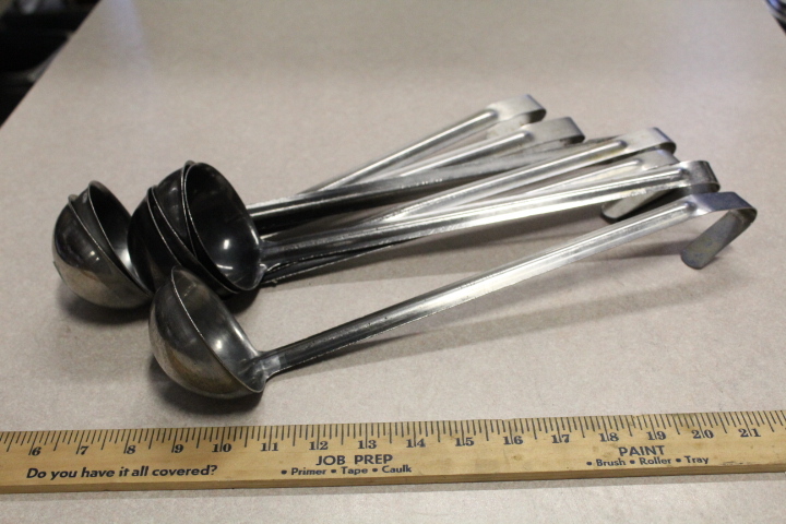 lot 153 image: 4 ounce ladles