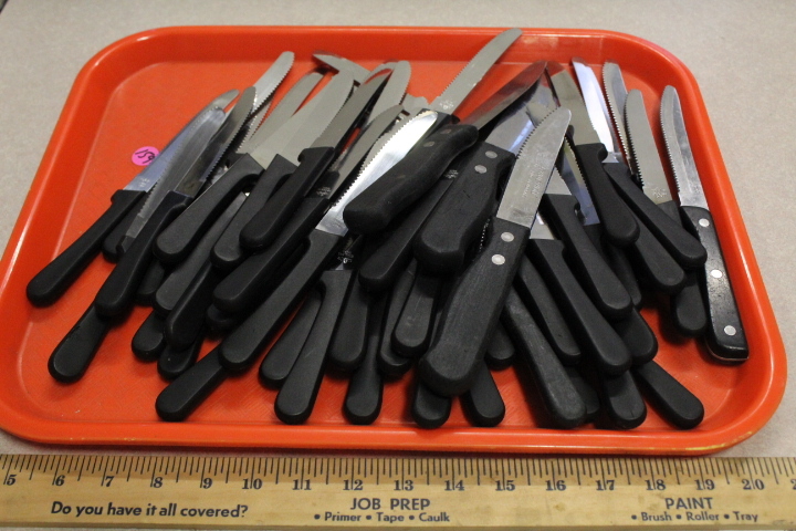 lot 159 image: steak knives