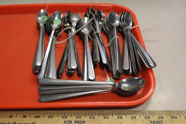 lot 167 image: Iced Tea Spoons